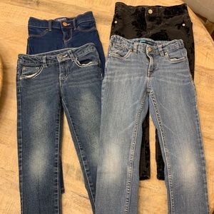 Bundle of 4 pairs of jeans